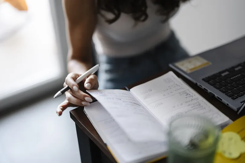 The Voice in Your Head Is Lying: Reclaiming the Story You Tell About Yourself